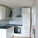 Apartment Mit Tiny House