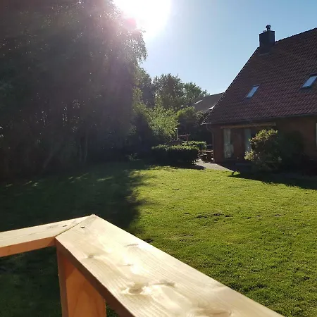 Mit Tiny House Apartment Freienwill
