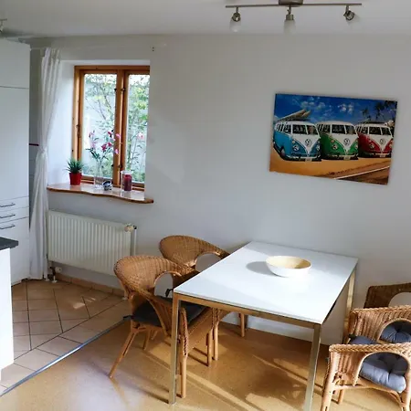 Apartment Mit Tiny House