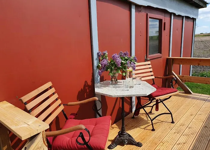 Mit Tiny House Freienwill